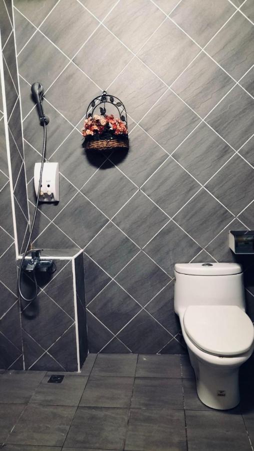 Emaly Homestay Taitung Екстериор снимка