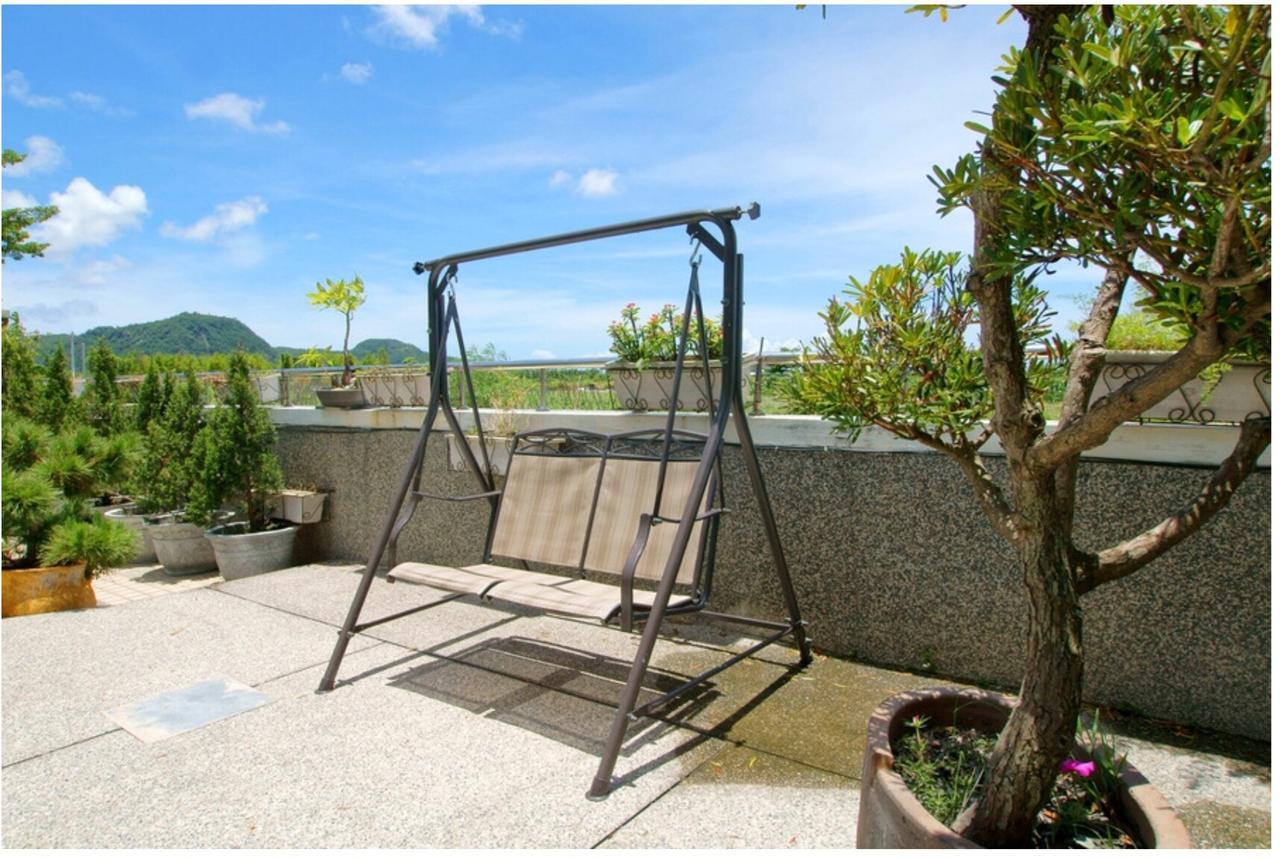 Emaly Homestay Taitung Екстериор снимка